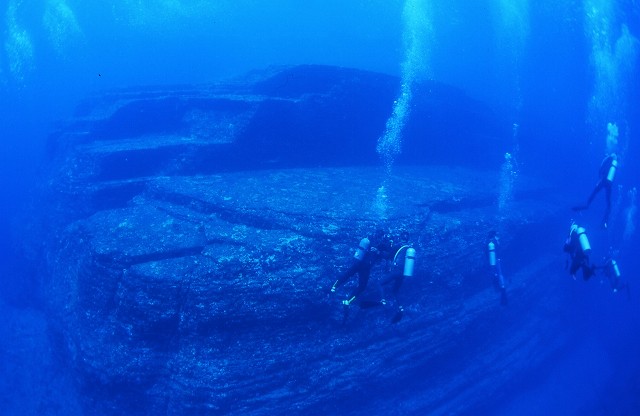 海底遺跡に大物多数 与那国島のおすすめダイビングスポット10選 ダイビングライフ